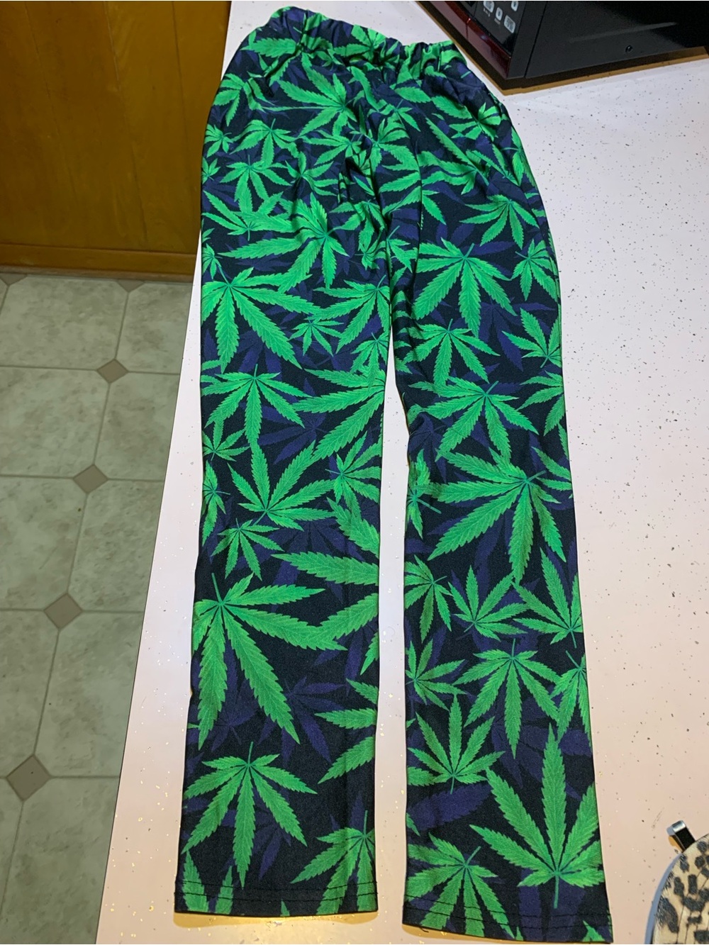 Canibus pants